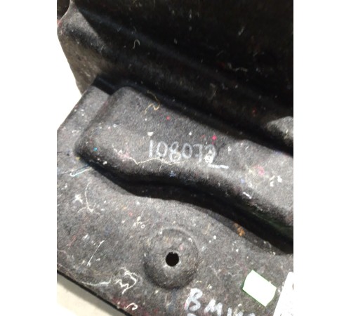 Обшивка багажника(правая)