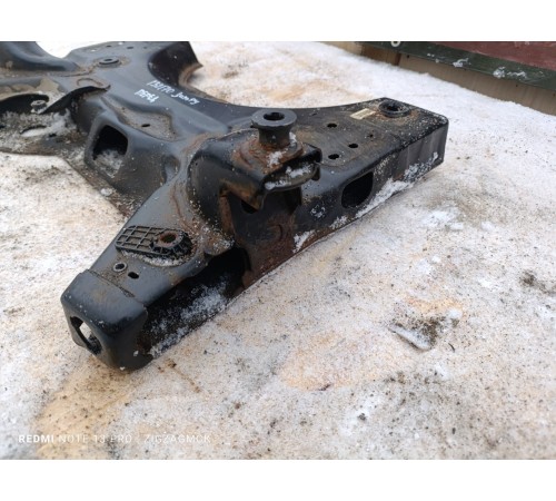 Балка подмоторная