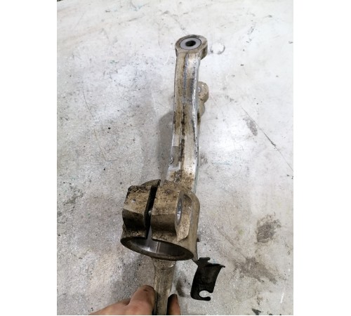 Вилка переднего амортизатора левая