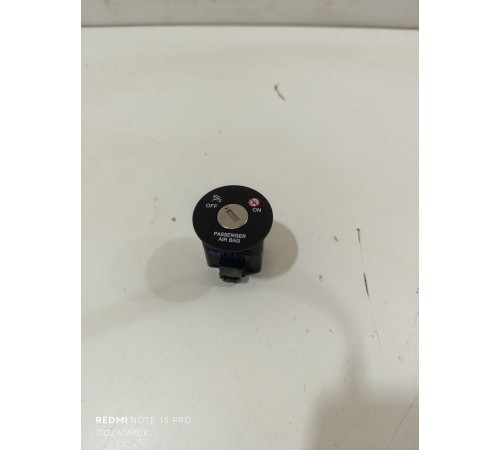 Замок пассажирской подушки безопасности