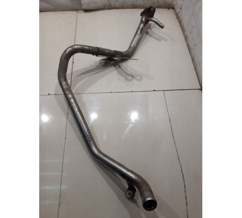 Горловина топливного бака