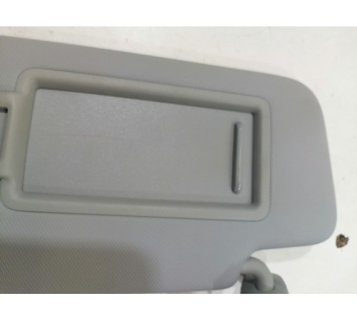 Козырёк левый