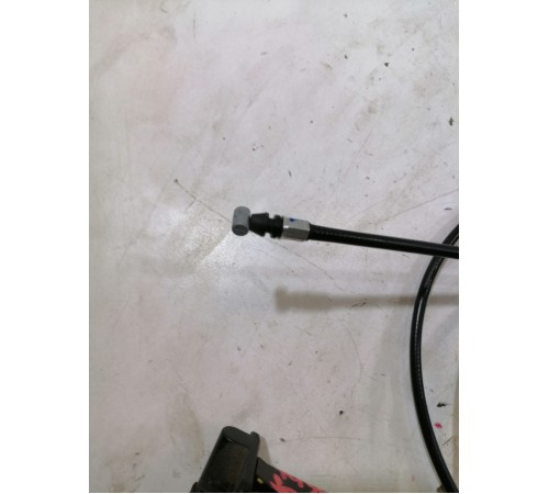 Трос открывания бензобака