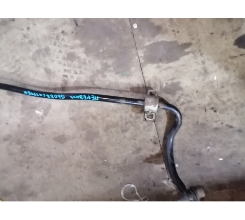 Стабилизатор передний