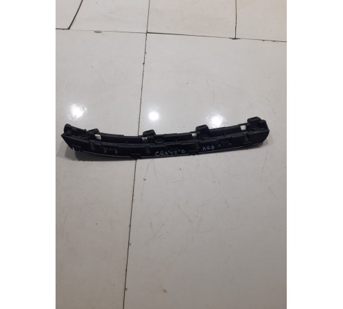 Накладка крепления фары передняя левая