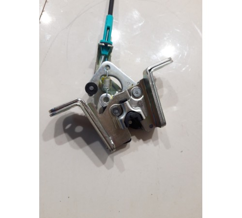 Замок откидывания заднего сиденья(правый)