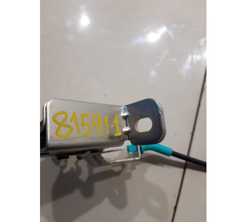 Замок откидывания заднего сиденья(правый)