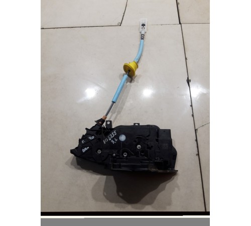 Замок двери (задний левый)