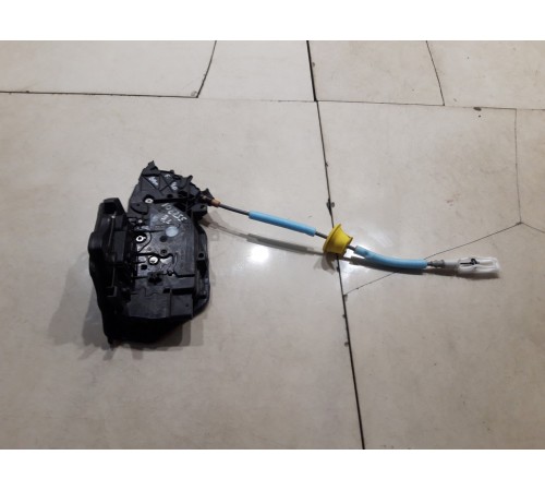 Замок двери (задний левый)