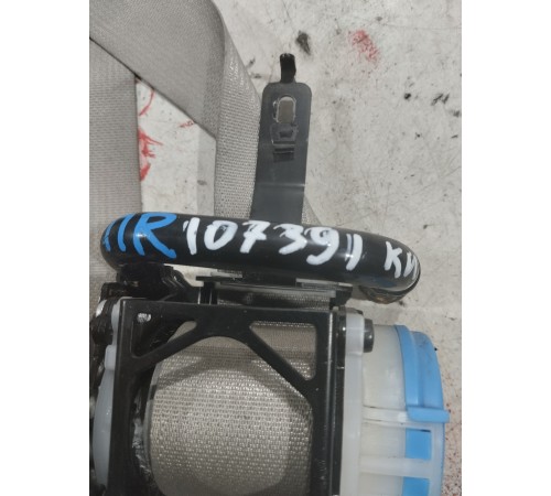 Ремень безопасности (передний правый)