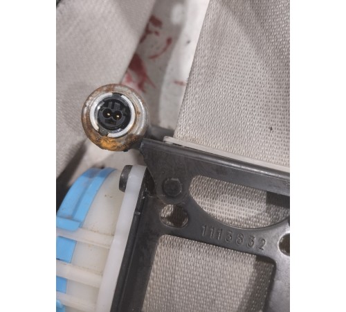 Ремень безопасности (передний правый)