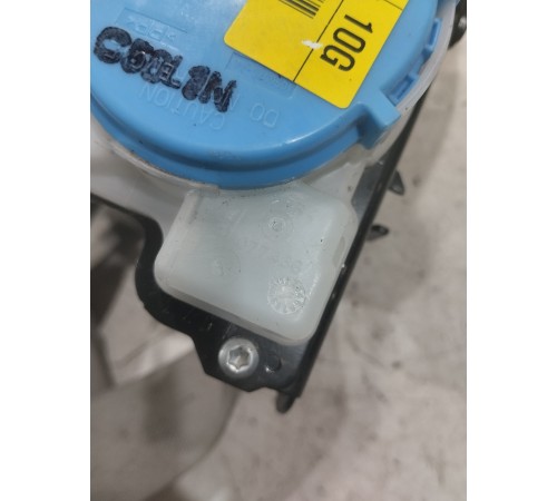 Ремень безопасности (передний правый)