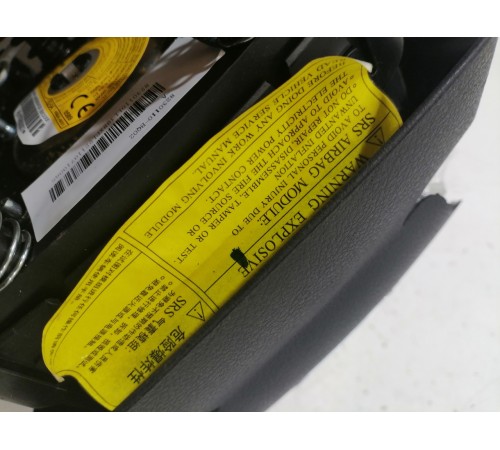 Подушка безопасности водителя, в руль