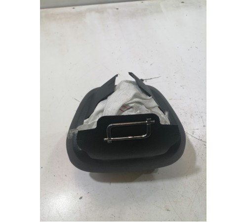 Подушка безопасности водителя, в руль