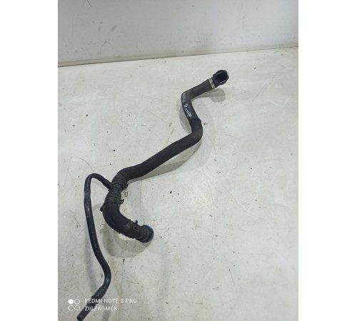 Патрубок системы охлаждения