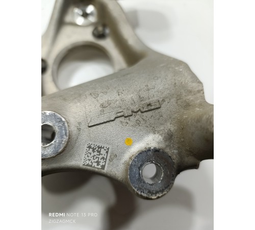 Кулак подвески задний правый, цапфа