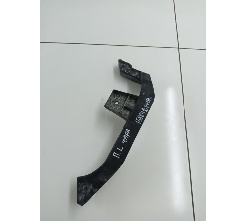 Кронштейн (крепление) фары передний левый