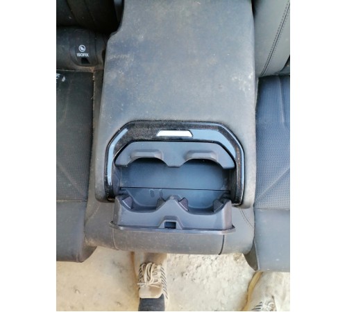 Задний ряд сидений