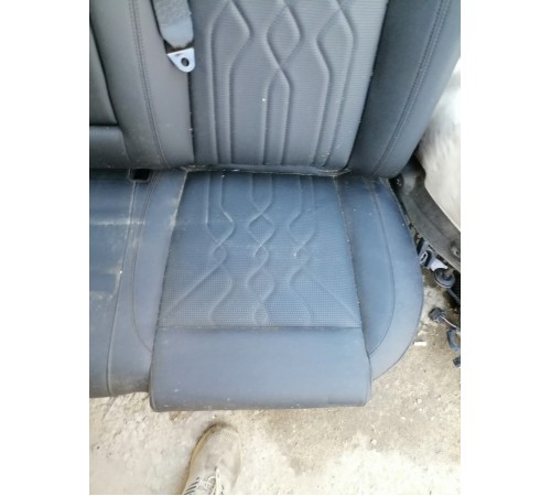 Задний ряд сидений