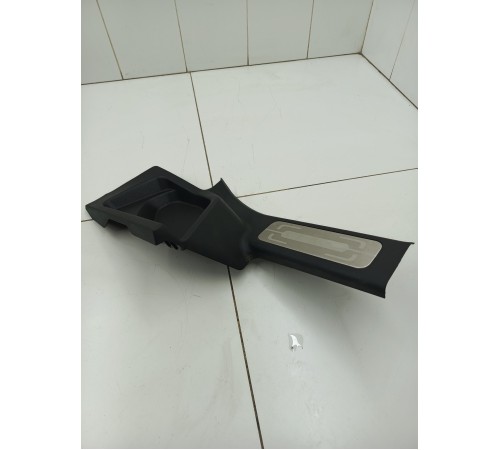 Накладка порога задняя левая