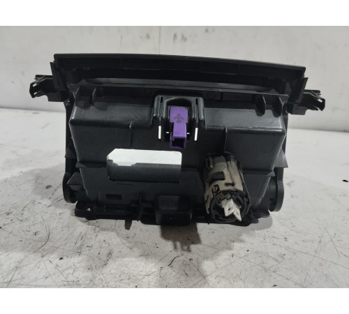 Бардачок центральной консоли