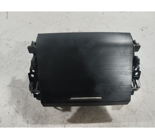 Бардачок центральной консоли