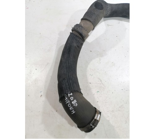 Патрубок системы охлаждения