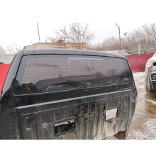 Стекло заднее