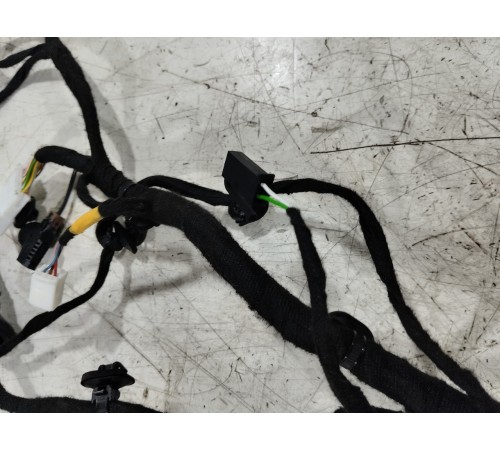Электропроводка двери передняя левая