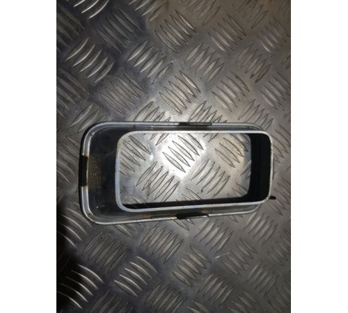 Решетка в бампер перед.