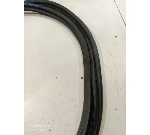 Уплотнитель багажника