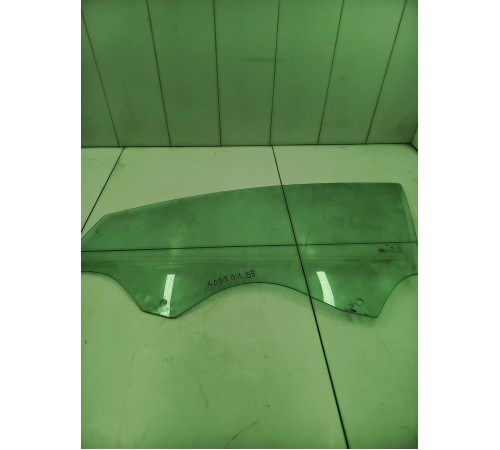 Стекло двери переднее левое