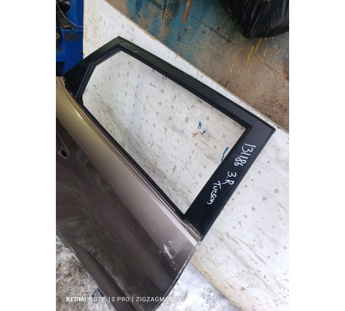 Дверь задняя правая