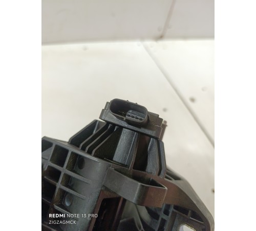 Педаль тормоза