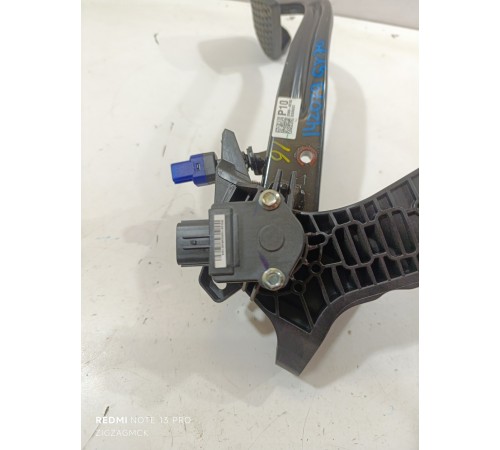 Педаль тормоза