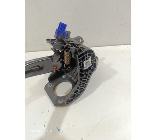 Педаль тормоза