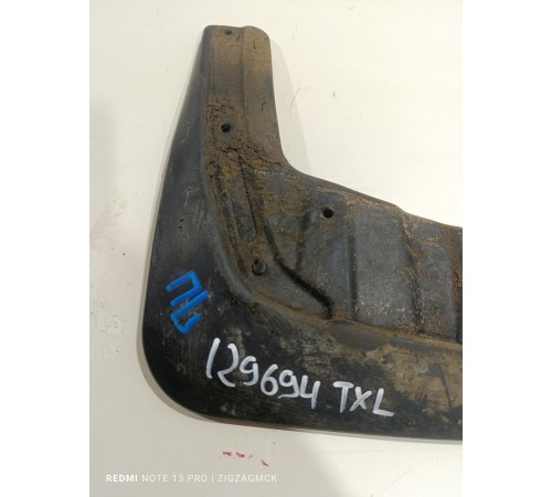 Брызговик передний левый