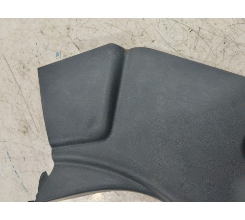 Обшивка передней стойки левая нижняя