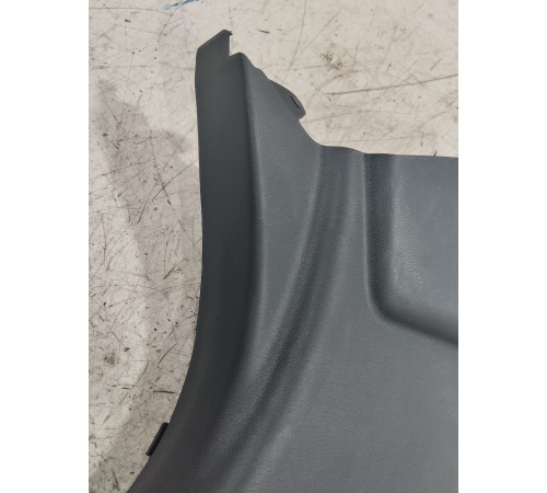 Обшивка передней стойки левая нижняя