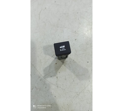 Кнопка отключения открывания багажника