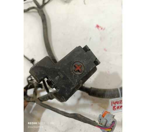 Клемма акуумулятора плюсовая