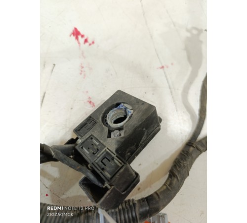 Клемма акуумулятора плюсовая