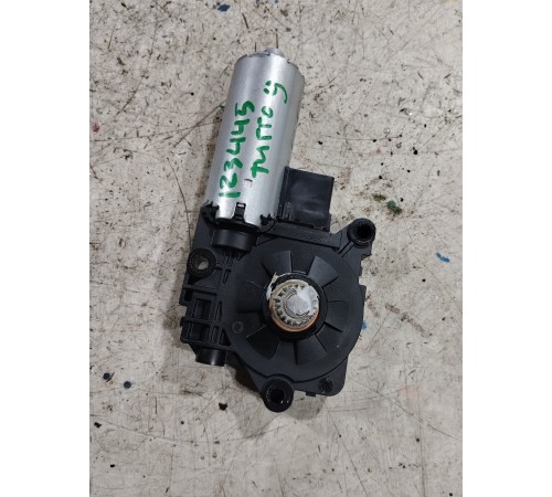 Моторчик люка электролюка крыши