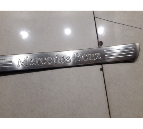 Накладка порога (задняя правая)