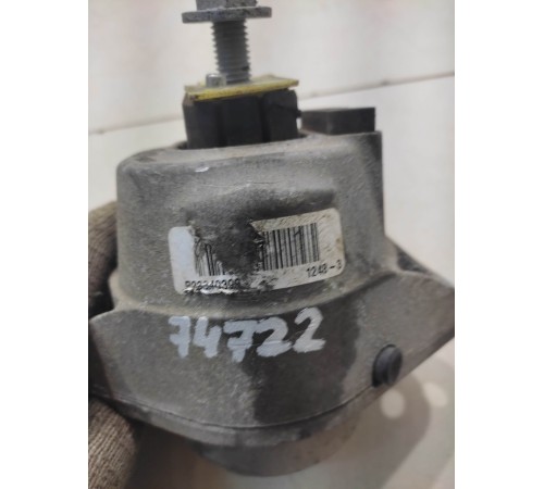 подушка крепления двигателя