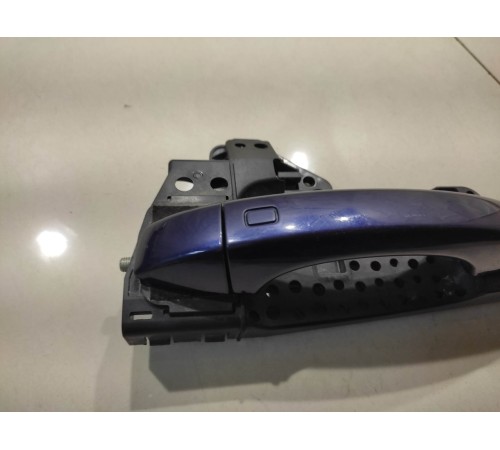 Ручка двери (задняя левая внешняя)