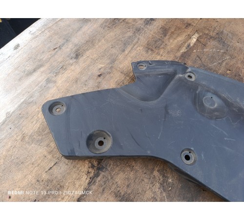 Накладка переднего бампера верхняя