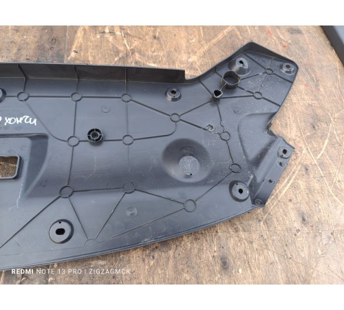 Накладка переднего бампера верхняя