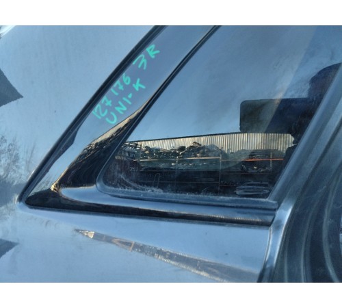 Глухое стекло заднее правое