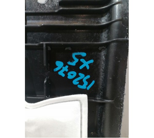 Обшивка багажника правая нижняя